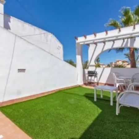 Ancora 4 En Urbanizacion Con Piscina Torrevieja