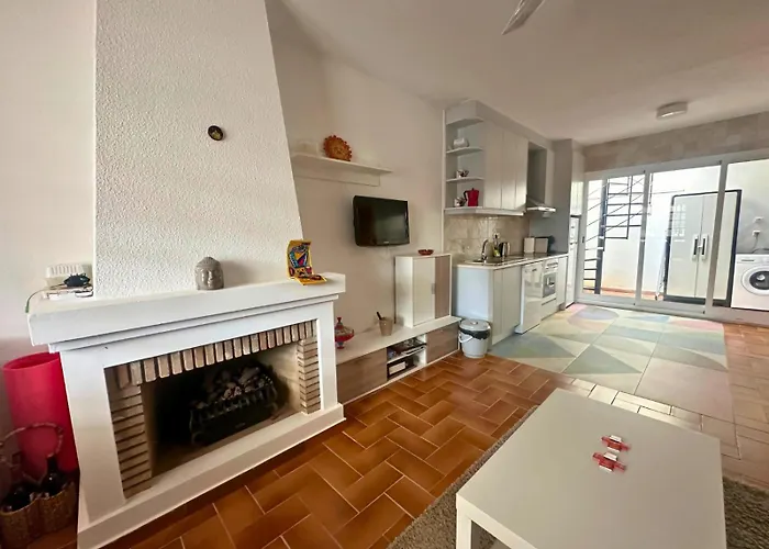 Ancora 4: En Urbanizacion Con Piscina 度假居 *