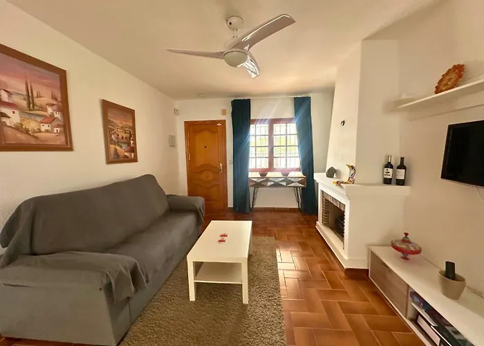 Ancora 4: En Urbanizacion Con Piscina